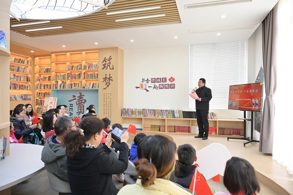 1743414623762351.jpg 海州区红心润童心一起朐悦读11.jpg